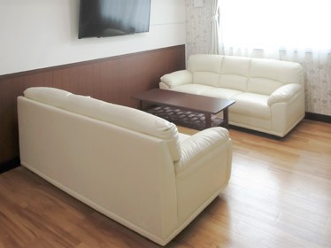 アンジェス長田