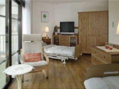 グループハウス熱海（旧シフティーン熱海）