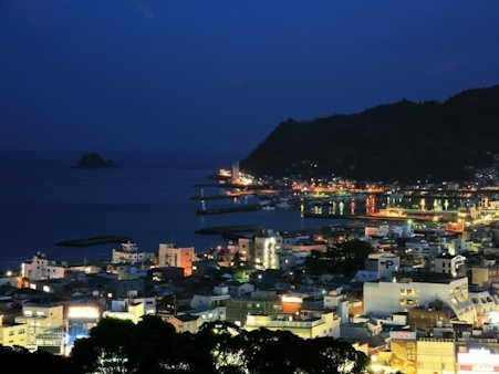 スカイテラス伊東_静岡県伊東市介護付き有料老人ホーム_伊東湾・伊東温泉の美しい夜景を楽しめます