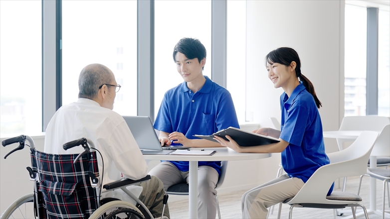 老人ホームを検討するときのポイント