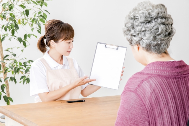 静岡老人ホーム紹介タウンYAYA_ケアプランとは