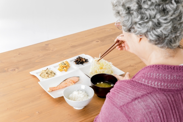 静岡老人ホーム紹介タウンYAYA_老人ホームの食事