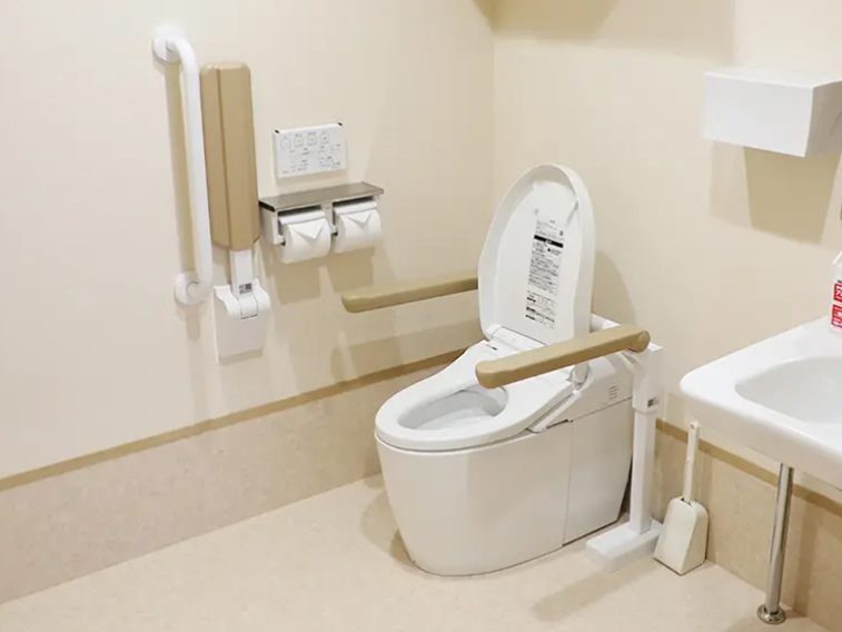 フレアスメディカルケアホーム県立美術館前