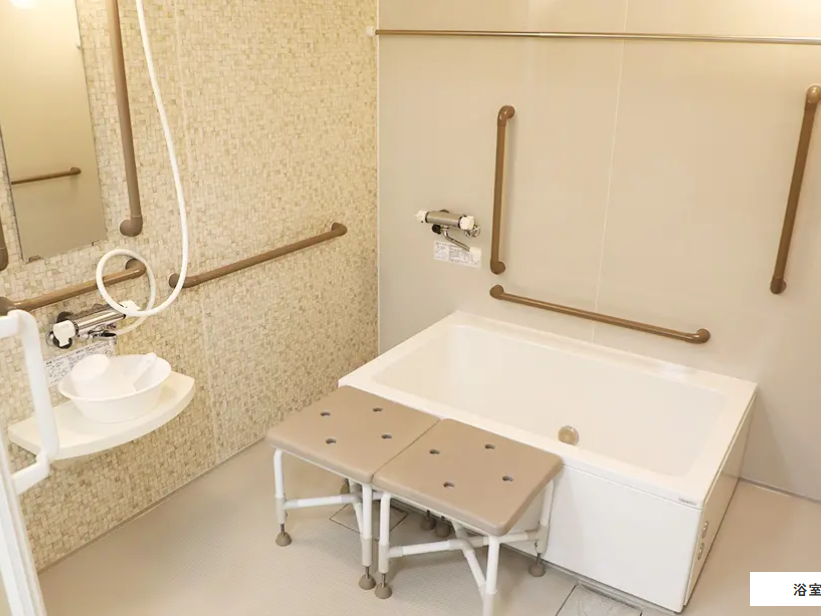 フレアスメディカルケアホーム県立美術館前