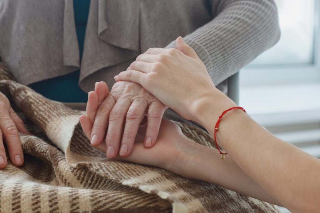 老人ホーム生活の一日を知る：起床から就寝まで_まとめ：老人ホームでの安心できる生活