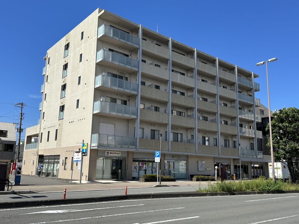 ラシュレ新清水の施設外観