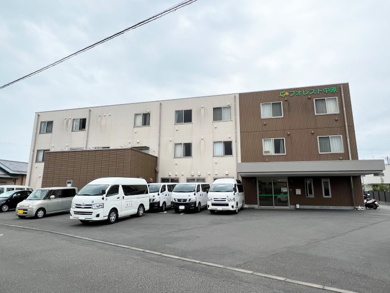 フォレスト中原